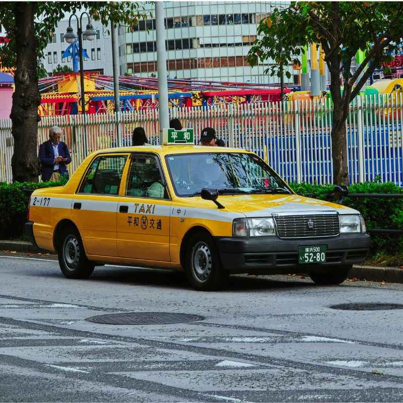 टॅक्सी — Taxi